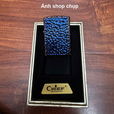 Hột Quẹt Bật Lửa Xăng Đá Chief CF1352L Họa Tiết Dung Nham Núi Lửa Cực Đẹp, Giữ Xăng Kín, Chắn Gió Tốt - Màu Xanh
