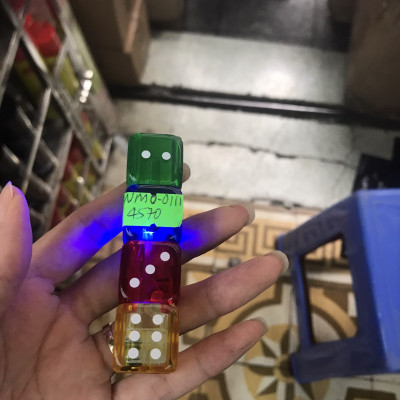 Vỏ Hột Quẹt Bật Lửa Khè Gas N-111 Hình 4 Viên Xúc Xắc Xí Ngầu Lộ Thiên Khò 1 Tia Xanh Cực Đẹp