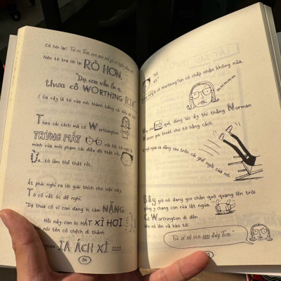 (Bản Tiếng Việt – Bộ 4 cuốn) THẾ GIỚI TUYỆT VỜI CỦA TOM GATES – Liz Pichon – Hà Giang Books