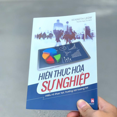 Hiện Thực Hóa Sự Nghiệp: Hiểu Rõ Thực Tại, Hướng Tới Tương Lai - Bản Quyền
