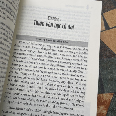 LƯỢC SỬ THIÊN VĂN HỌC – Đặng Vũ Tuấn Sơn chủ biên – Tri Thức Trẻ Books – NXB Thanh Niên (Bìa mềm)