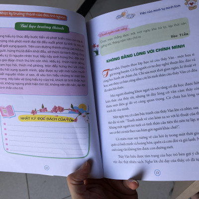 Nhật Ký Trưởng Thành Của Những Đứa Trẻ Ngoan Hai Cuốn Cha Mẹ Không Phải Người Đầy TowsThuwcj ra tôi rất giỏi Của Tôi và Thực Ra Tôi Rất Giỏi