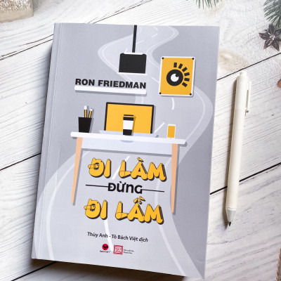 Sách - Đi làm đừng đi lầm