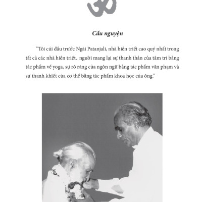 YOGA SOI SÁNG: Thánh Kinh Của Yoga Hiện Đại - Những Triết Ký Và Hướng Dẫn Thực Hành Bởi Bậc Thầy B. K. S. Iyengar