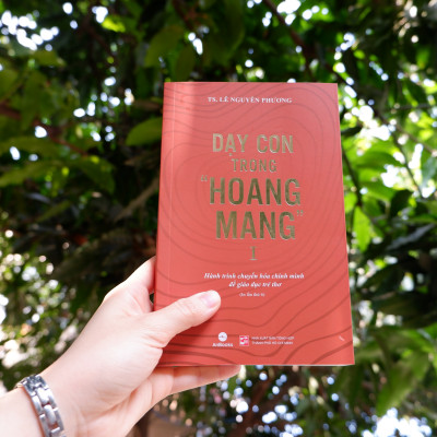 Dạy con trong hoang mang - Tái bản 2024