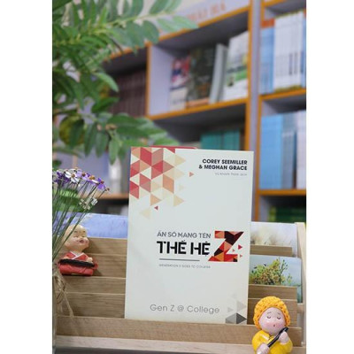 Combo 2 Cuốn sách: Ẩn Số Mang Tên Thế Hệ Z - Gen Z @ College + Thấu Hiểu Tiếp Thị Từ A Đến Z