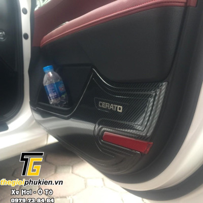 Ốp chống xước Tapli, Táp li cửa Kia Cerato 2019-2021 vân Carbon