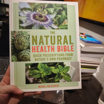 Sách - The Natural Health Bible: Quick Prescriptions From Nature