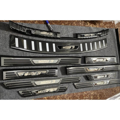 Ốp bậc cửa, bậc cốp Carbon Mazda 3 2020-2021