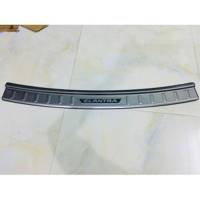 Ốp bậc cốp ngoài mẫu inox theo xe Elantra 