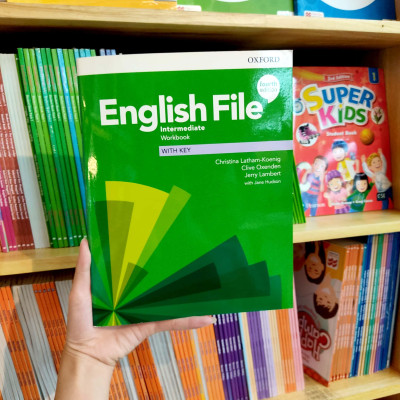 English File 4th Edition: Intermediate: Workbook With Key