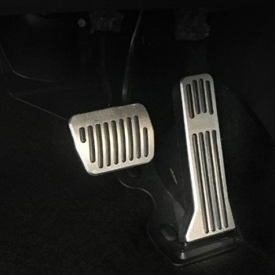 Bộ 2 ốp trang trí chân ga chân phanh xe mazda 6