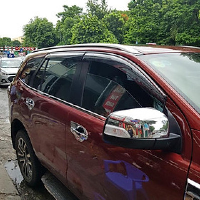 Bộ vè che mưa Ford Everest 2016-2019 chỉ mạ Crom cao cấp