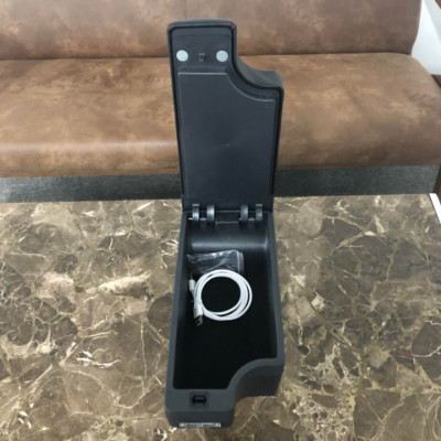 Hộp tỳ tay ô tô, xe hơi cao cấp dùng cho xe Hyundai i10 tích hợp 6 cổng USB (Mã SUSB-i10)