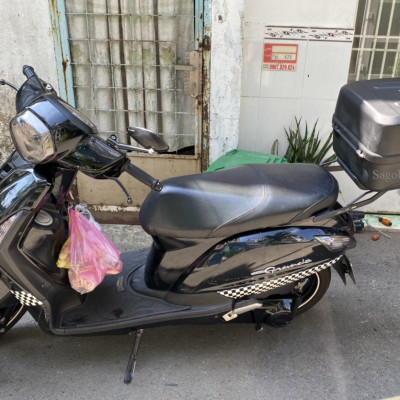 Thùng Givi B32NB và baga lắp cho xe Grande