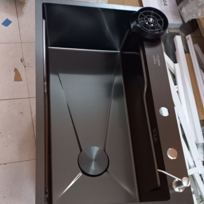 Combo chậu rửa chén bát 1 hố lớn Valenza size 7846 sus304 nano đen kháng khuẩn kèm vòi rửa bát nano Vuông Valenza sus304, bộ xả to ngăn mùi, khay inox kín-TẶNG BÌNH NƯỚC RỬA CHÉN