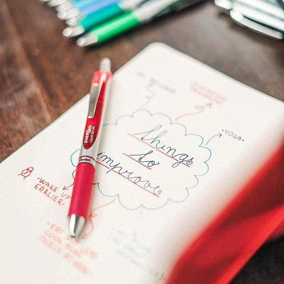 Bút Bi Nước Bấm Pentel 0.7mm - BL77