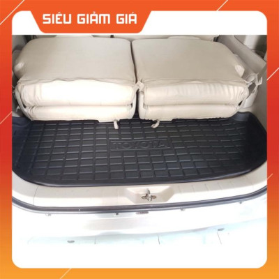 Lót cốp nhựa theo xe Innova 2017 -2020-2021