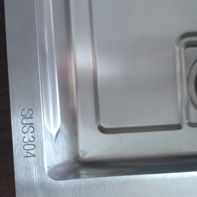 Combo chậu rửa chén bát 1 hố lớn Valenza size 7846 inox 304 kèm vòi rửa bát rút dây Valenza RT-02 inox 304, bộ xả to ngăn mùi, khay inox kín-TẶNG BÌNH NƯỚC RỬA CHÉN