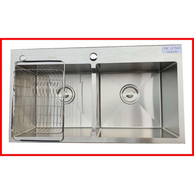 Chậu rửa 2 hố cân chất liệu inox 304 cao cấp. Phụ kiện đi kèm mã GC.A7843 thương hiệu Gerari