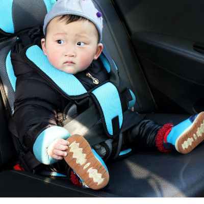 Đai ghế ngồi trên ô tô cho bé (Dành cho bé dưới 20kg)
