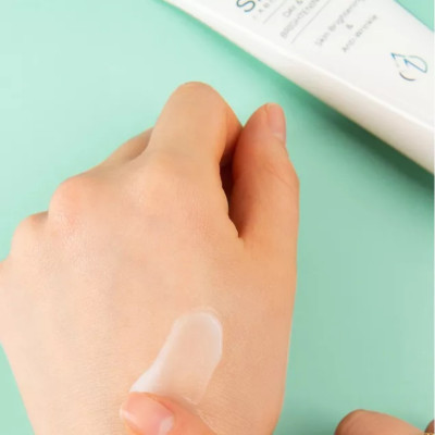 ộ đôi chống nắng mờ nám BIHAKU SUNSCREEN CARE SPF50+ PA++++ 35g và SKINMD DAY & NIGHT BRIGHTENING CREAM 50g giúp làm mờ nếp nhăn sáng da