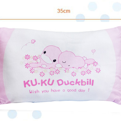 gối chống méo đầu cho bé KU.KU Duckbill 23x35x4.5cm ku2021