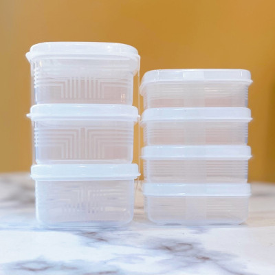 Set 04 hộp nhựa Nakaya 100ml bảo quản thức ăn trong rủ lạnh, có nắp mềm - Nội địa Nhât