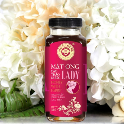 Mật ong thượng hạng - cao thảo dược Lady Honimore - dành cho Phụ nữ 
(Mật ong rừng bổ sung cao Tam Thất, cao Lạc Tiên, cao Đinh Lăng)