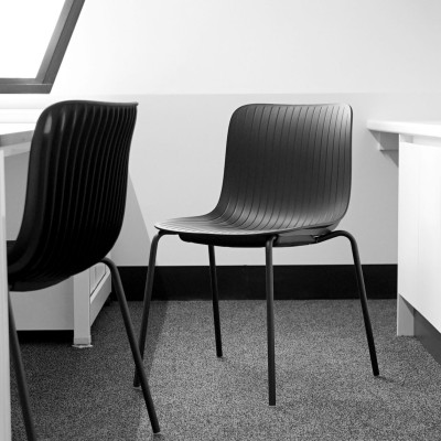 Ghế ăn Italia cao cấp Ghế bàn ăn thân nhựa Polypropylene chân thép sơn nhập khẩu LAVORO European Plastic Dining Chairs – Nội thất CAPTA