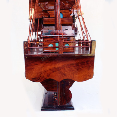Mô hình thuyền buồm Santa Thái (dài 53cm)