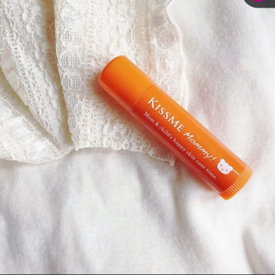 Kem Dưỡng Môi Kissme Mommy Chống Nứt Nẻ Dành Cho Bé Từ 06 Tháng Tuổi Và Da Nhạy Cảm Lip Cream (2.5G)