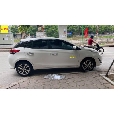 RÈM CHE NẮNG NAM CHÂM CHO XE TOYOTA YARIS 2019-2021.