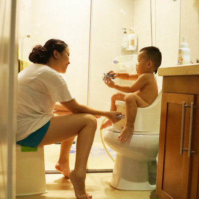 Bô Vệ Sinh Thông Minh Boom Potty