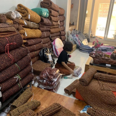 Chiếu massage , Chiếu hạt gỗ Hương Đá loại 1,8mx2m hạt 1,2cm ( hình , video thật )