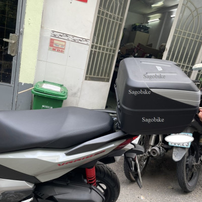 Thùng xe Vario 160, thùng givi B32N Bold, thùng givi 32 lit kèm đế và kit gắn cho Vario 160