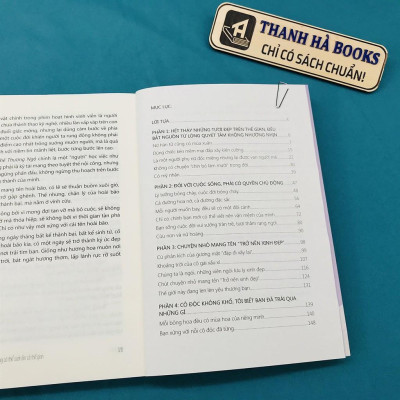 Sách - Là Một Người Con Gái Gai Góc Cũng Có Thể Sưởi Ấm Cả Thế Gian (Tặng Kèm Bookmark)