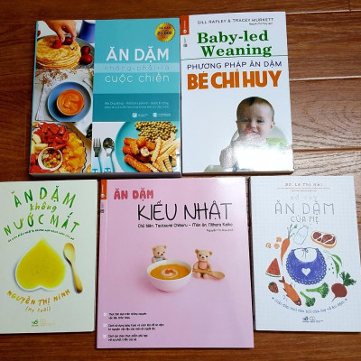 Combo Sách Ăn Dặm Kiểu Nhật + Ăn Dặm Không Phải Cuộc Chiến + Phương Pháp Ăn Dặm Bé Chỉ Huy + Ăn Dặm Không Nước Mắt + Sổ Tay Ăn Dặm Của Mẹ (Tặng kèm poster An Toàn Cho Con Yêu - Quy Tắc 5 Ngón Tay)