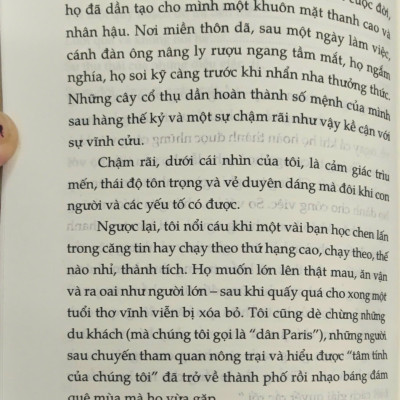 Sách - Bàn về sự chậm rãi (cho những ai không muốn thúc ép thời gian, hoặc bị thời gian thúc ép) (Nhã Nam Official)