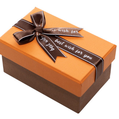 Hộp Quà Chữ Nhật Phượng Hoàng C027 - 10 x 6 x 5 cm - Giao mẫu ngẫu nhiên