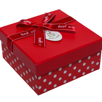 Hộp quà Vuông Phượng Hoàng V018 - 12 x 12 x 6 cm - Giao mẫu ngẫu nhiên