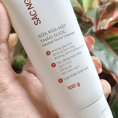 Sữa rửa mặt Thảo Dược Sắc Ngọc Khang 100g  Sạch Mịn, Sáng Da, Mờ Nám Sạm
