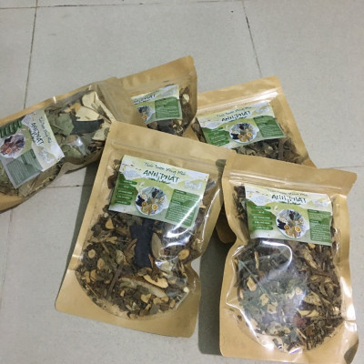 Bịch thảo mộc xông nhà , tẩy uế, thanh lọc, diệt khuẩn, xua đuổi con trùng , tạo hương thơm dịu nhẹ ,cải thiện phong thủy, mang lại cảm giác an lành