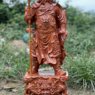 Tượng gỗ quan công trấn ải đứng trên đầu hổ phù kt 40×16×11cm