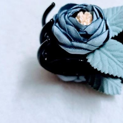 Kẹp tóc hoa hồng xanh ngọc