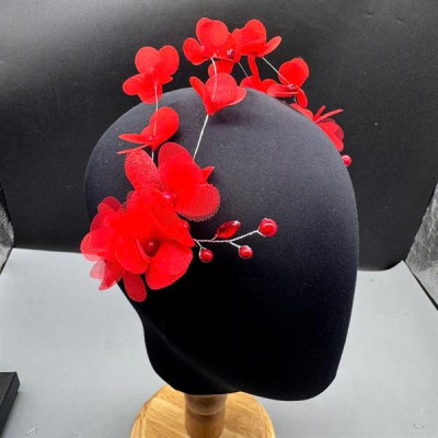 Cài tóc cô dâu hoa voan màu đỏ kẽm mềm nhẹ nhàng