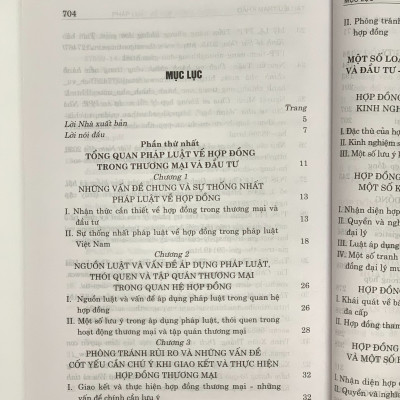 Sách - Pháp Luật Về Hợp Đồng Trong Thương Mại Đầu Tư – Những Vấn Đề Pháp Lý Cơ Bản