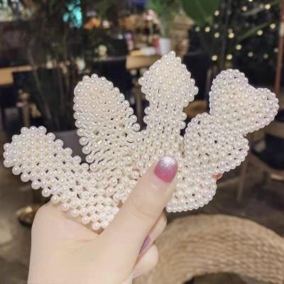 1 Cái Kẹp Nữ Xinh Xắn Kiểu Ngẫu Nhiên