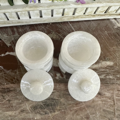 Cặp hũ đựng muối, gạo thờ cúng đặt bàn thờ ông thần tài thổ địa đá cẩm thạch trắng