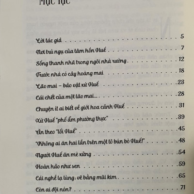 Sách trước nhà có cây hoàng mai - những ghi chép về huế xứ sở phong rêu kiêu sa
